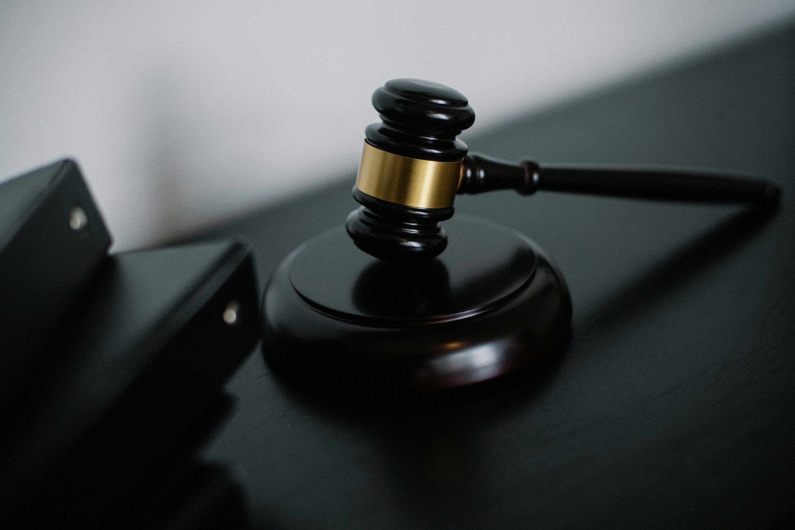 SCC: Limited Statutory Rights of Appeal Do Not Preclude Judicial Review for Unaddressed Questions - photo
